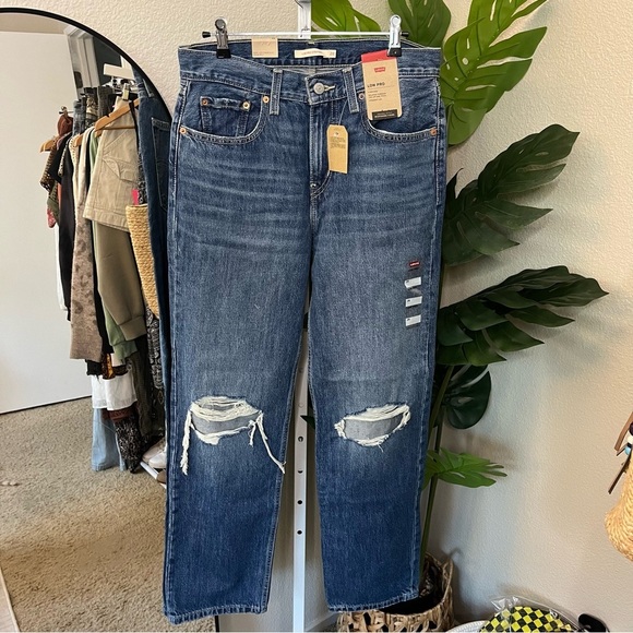 ✨ Levi’s Low Pro Straight Distressed Jeans Sz 28 | Mid Rise Relaxed Fit Denim - Picture 1 of 9